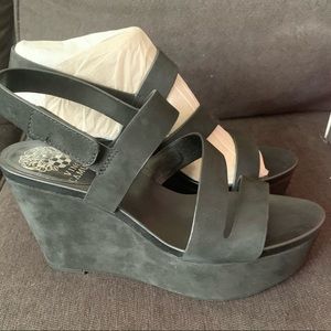 Vince Camuto Velley Booties